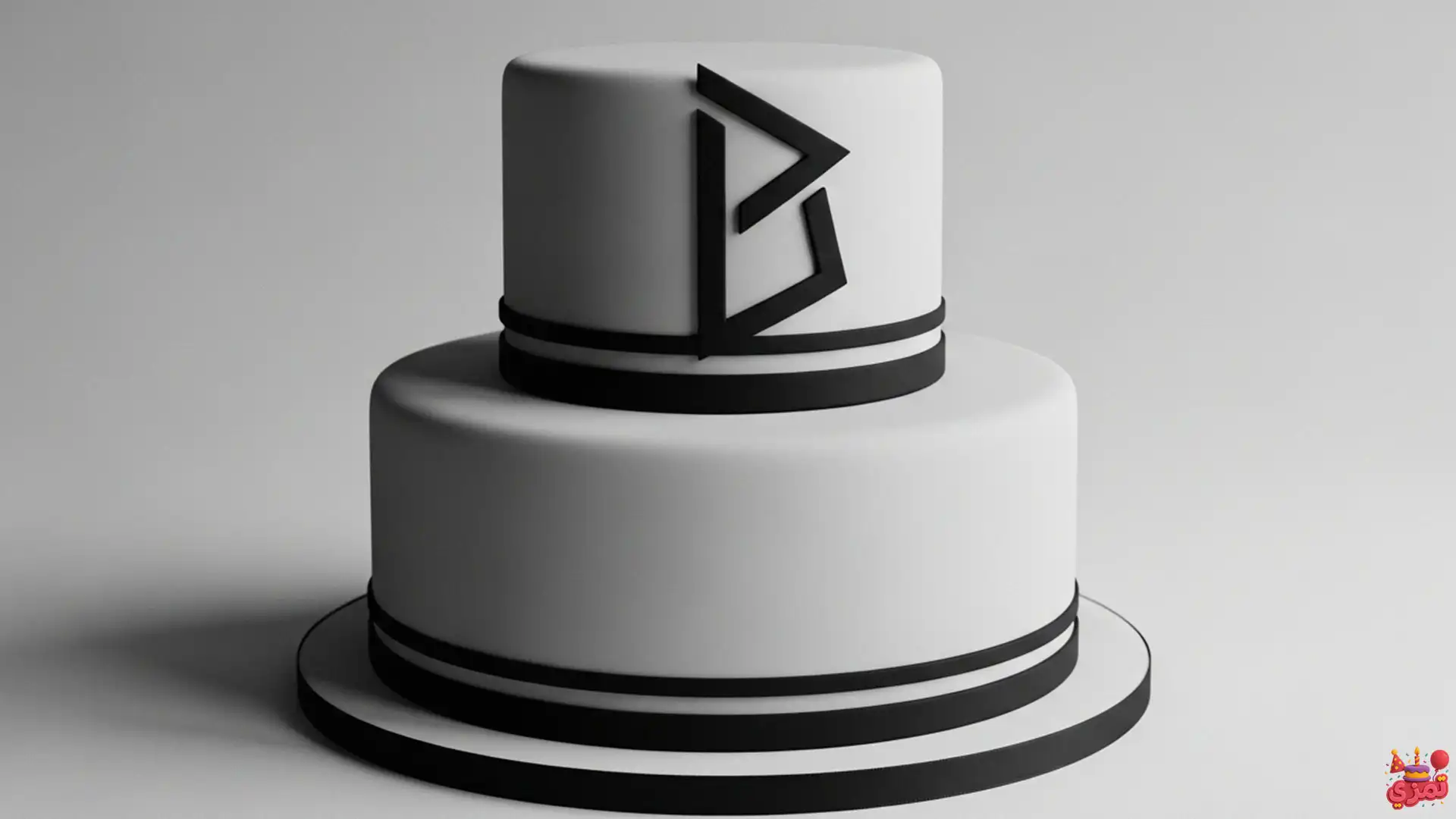 کیک تولد طوسی و مشکی مینیمال تم تولد پسرانه طوسی مشکی با کیک تولد