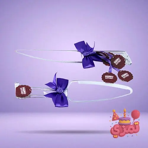 ست کفگیر و چاقو کیک بنفش با طرح خالدار سفید